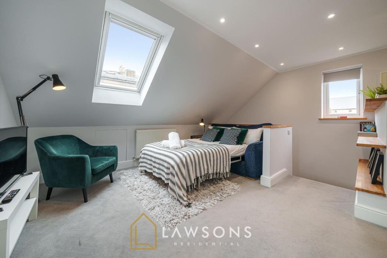 Loft Living By Lawsons With Parking Διαμέρισμα Γουίνσδορ Εξωτερικό φωτογραφία